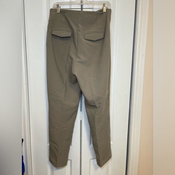 Dynamite - Office Wear Business Casual Khaki/Grey Women's Chinos Pants in Size 8 - Picture 2 of 6